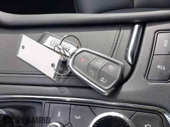 ✅ 2024 Cadillac XT5 FWD Luxury • VIN: 1GYKNAR48RZ716976 • Лот: 41364507. Опубликован ранее на IAAI с пробегом 5 960 миль. Бесплатный доступ к архиву аукционных продаж из США и подробный отчёт об истории автомобиля на DreamBid. Изображение 11.