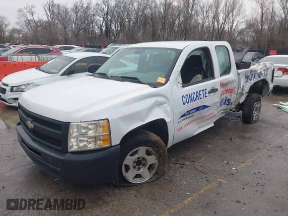 2010 Chevrolet Silverado 1500 Work Truck with VIN 1GCSCPEX9AZ144805, listed as a IAAI auction lot 41475922 with 292,974 mi miles and . Bid and sale history available at DreamBid. Image 6.