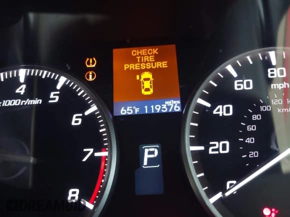 ✅ 2017 Acura ILX • VIN: 19UDE2F39HA010145 • Lot: 42216312. Listed on IAAI with 119,376 mi. Free auction sales archive from the USA and detailed vehicle history report at DreamBid. Image 15.