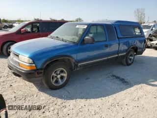 2001 Chevrolet S-10 с VIN 1GCCS195018103496, выставлен на аукционе Copart как лот 74534354 с пробегом 271 030 миль миль и Списание • Salvage title. История ставок и продаж доступна на DreamBid. Изображение 1.