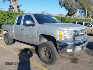 ✅ 2012 Chevrolet Silverado 1500 LT • VIN: 1GCRCSE05CZ353160 • Лот: 43548656. Опубликован ранее на IAAI с пробегом 114 297 миль. Бесплатный доступ к архиву аукционных продаж из США и подробный отчёт об истории автомобиля на DreamBid. Изображение 1.