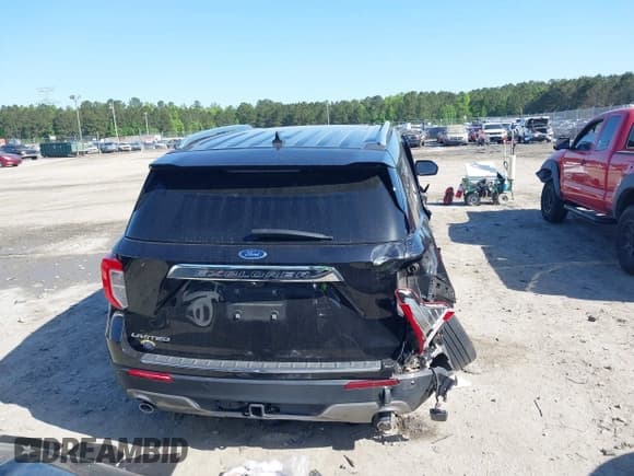 ✅ 2022 Ford Explorer Limited • VIN: 1FMSK7FH2NGB78950 • Lot: 42017269. Wystawiony na IAAI z przebiegiem 42 123 mil. Bezpłatny archiwum sprzedaży aukcyjnych z USA i szczegółowy raport historii pojazdu na DreamBid. Zdjęcie 17.