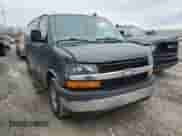 2017 Chevrolet Express Passenger LT z VIN 1GAWGFFF8H1244398, wystawiony jako Copart lot #51238305 z przebiegiem 127 510 mil mil oraz Szkoda całkowita • Salvage title. Historia ofert i sprzedaży dostępna na DreamBid. Obrazek 4.
