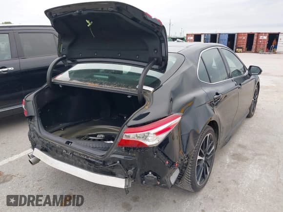 ✅ 2020 Toyota Camry XSE • VIN: 4T1KZ1AK3LU037668 • Lot: 42232781. Listed on IAAI with 59,089 mi. Free auction sales archive from the USA and detailed vehicle history report at DreamBid. Image 4.