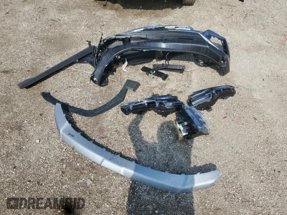 ✅ 2025 Hyundai Tucson Limited • VIN: 5NMJECDE9SH457518 • Лот: 69124005. Опубликован ранее на Copart с пробегом 5 829 миль. Бесплатный доступ к архиву аукционных продаж из США и подробный отчёт об истории автомобиля на DreamBid. Изображение 12.