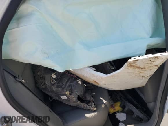 ✅ 2018 Chevrolet Impala LT • VIN: 2G1105S38J9111887 • Лот: 84896255. Опубликован ранее на Copart с пробегом 105 118 миль. Бесплатный доступ к архиву аукционных продаж из США и подробный отчёт об истории автомобиля на DreamBid. Изображение 10.