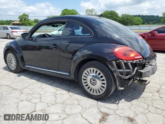 ✅ 2013 Volkswagen Beetle Fender Edition • VIN: 3VWJP7AT3DM680722 • Lot: 56591755. Listed on Copart with 162,502 mi. Free auction sales archive from the USA and detailed vehicle history report at DreamBid. Image 2.