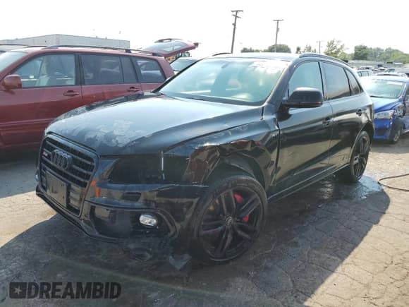 ✅ 2016 Audi SQ5 Premium Plus • VIN: WA1CCAFP8GA094223 • Лот: 65215553. Опубликован ранее на Copart с пробегом 61 575 миль. Бесплатный доступ к архиву аукционных продаж из США и подробный отчёт об истории автомобиля на DreamBid. Изображение 1.