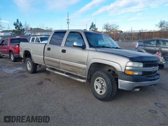 ✅ 2001 Chevrolet Silverado 2500HD LS • VIN: 1GCHK23U21F191152 • Лот: 41399309. Опубликован ранее на IAAI с пробегом 206 403 миль. Бесплатный доступ к архиву аукционных продаж из США и подробный отчёт об истории автомобиля на DreamBid. Изображение 1.