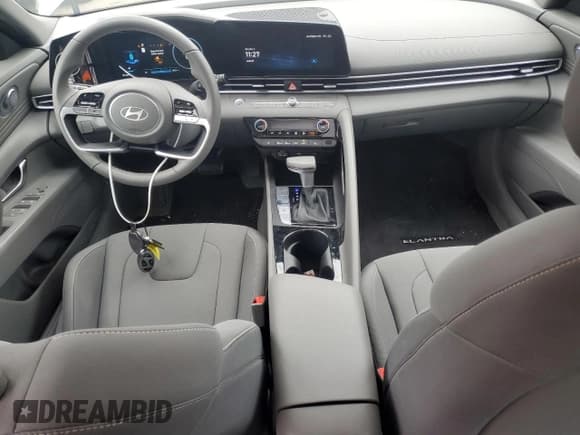 ✅ 2024 Hyundai Elantra SEL • VIN: KMHLS4DG5RU716741 • Lot: 71660725. Listed on Copart with 4,203 mi. Free auction sales archive from the USA and detailed vehicle history report at DreamBid. Image 8.