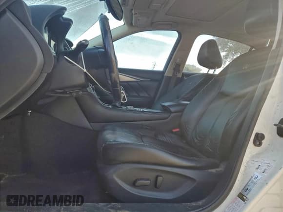 ✅ 2014 Infiniti Q50 Premium • VIN: JN1BV7AP0EM681066 • Lot: 94933945. Listed on Copart with 112,213 mi. Free auction sales archive from the USA and detailed vehicle history report at DreamBid. Image 7.
