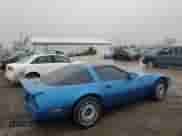 1984 Chevrolet Corvette with VIN 1G1AY0784E5137972, listed as a Copart auction lot 86317974 with 121,919 mi miles and Clean title. Bid and sale history available at DreamBid. Image 3.