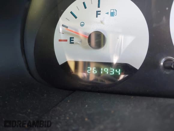 ✅ 2005 Chrysler Town & Country • VIN: 1C4GP45R75B437644 • Lot: 42099609. Wystawiony na IAAI z przebiegiem 261 934 mil. Bezpłatny archiwum sprzedaży aukcyjnych z USA i szczegółowy raport historii pojazdu na DreamBid. Zdjęcie 16.