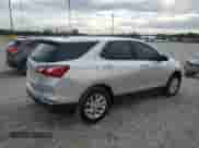 2020 Chevrolet Equinox LT z VIN 3GNAXKEVXLS709491, wystawiony jako Copart lot #84359225 z przebiegiem 81 747 mil mil oraz Szkoda całkowita • Salvage title. Historia ofert i sprzedaży dostępna na DreamBid. Obrazek 3.