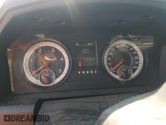 ✅ 2016 Ram 2500 Tradesman • VIN: 3C6UR5CL7GG134124 • Lot: 68018125. Listed on Copart with 182,254 mi. Free auction sales archive from the USA and detailed vehicle history report at DreamBid. Image 9.