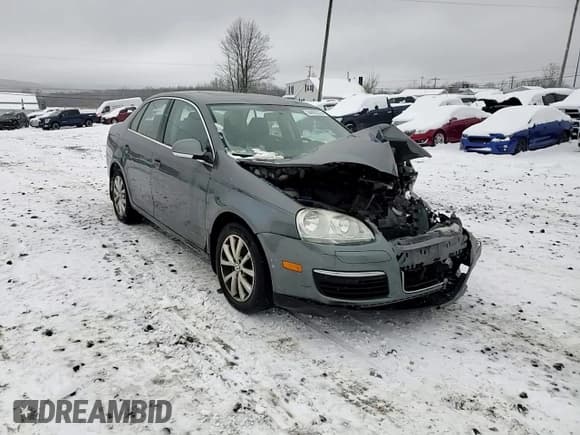 ✅ 2010 Volkswagen Jetta SE • VIN: 3VWRZ7AJ1AM034327 • Lot: 94899375. Listed on Copart with Not provided. Free auction sales archive from the USA and detailed vehicle history report at DreamBid. Image 13.