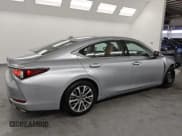 ✅ 2024 Lexus ES 350 • VIN: 58ACZ1B15RU163073 • Lot: 71821605. Wystawiony na Copart z przebiegiem 45 784 mil. Bezpłatny archiwum sprzedaży aukcyjnych z USA i szczegółowy raport historii pojazdu na DreamBid. Zdjęcie 3.