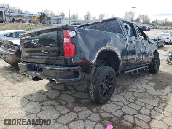✅ 2021 Chevrolet Silverado 1500 LT Trail Boss • VIN: 3GCPYFED4MG382962 • Lot: 46763964. Wystawiony na Copart z przebiegiem 91 071 mil. Bezpłatny archiwum sprzedaży aukcyjnych z USA i szczegółowy raport historii pojazdu na DreamBid. Zdjęcie 3.