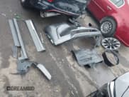 ✅ 2024 Mazda CX-90 S • VIN: JM3KK1HC0R1116434 • Lot: 43761256. Wystawiony na IAAI z przebiegiem 29 617 mil. Bezpłatny archiwum sprzedaży aukcyjnych z USA i szczegółowy raport historii pojazdu na DreamBid. Zdjęcie 12.