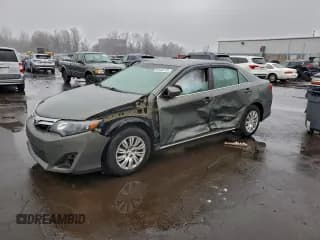 ✅ 2014 Toyota Camry LE • VIN: 4T1BF1FK4EU853048 • Lot: 93494735. Listed on Copart with 138,024 mi. Free auction sales archive from the USA and detailed vehicle history report at DreamBid. Image 1.