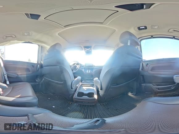 ✅ 2025 Honda Odyssey Elite • VIN: 5FNRL6H93SB019974 • Лот: 86479515. Опубликован ранее на Copart с пробегом 8 069 миль. Бесплатный доступ к архиву аукционных продаж из США и подробный отчёт об истории автомобиля на DreamBid. Изображение 15.