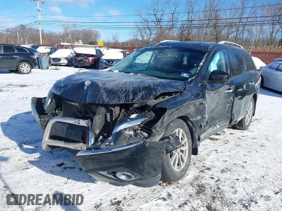✅ 2015 Nissan Pathfinder S • VIN: 5N1AR2MM3FC628768 • Lot: 41273729. Wystawiony na IAAI z przebiegiem 81 665 mil. Bezpłatny archiwum sprzedaży aukcyjnych z USA i szczegółowy raport historii pojazdu na DreamBid. Zdjęcie 6.