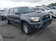 ✅ 2015 Toyota Tacoma PreRunner • VIN: 3TMKU4HN8FM043849 • Lot: 42790883. Wystawiony na IAAI z przebiegiem 123 228 mil. Bezpłatny archiwum sprzedaży aukcyjnych z USA i szczegółowy raport historii pojazdu na DreamBid. Zdjęcie 1.