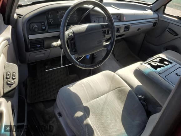 ✅ 1995 Ford F-150 • VIN: 1FTEX14H6SKA50724 • Lot: 86548385. Wystawiony na Copart z przebiegiem 140 567 mil. Bezpłatny archiwum sprzedaży aukcyjnych z USA i szczegółowy raport historii pojazdu na DreamBid. Zdjęcie 8.