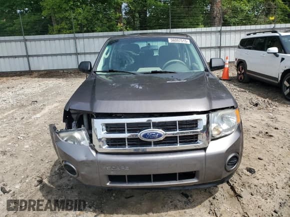 ✅ 2011 Ford Escape XLS • VIN: 1FMCU0C74BKB51078 • Лот: 56097515. Опубликован ранее на Copart с пробегом 180 315 миль. Бесплатный доступ к архиву аукционных продаж из США и подробный отчёт об истории автомобиля на DreamBid. Изображение 5.