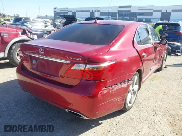 ✅ 2012 Lexus LS 460 • VIN: JTHBL5EF4C5112915 • Lot: 43568683. Listed on IAAI with 153,903 mi. Free auction sales archive from the USA and detailed vehicle history report at DreamBid. Image 4.
