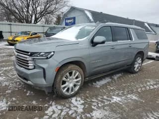 ✅ 2023 Chevrolet Suburban High Country • VIN: 1GNSKGKL9PR211956 • Lot: 47473585. Wystawiony na Copart z przebiegiem 52 440 mil. Bezpłatny archiwum sprzedaży aukcyjnych z USA i szczegółowy raport historii pojazdu na DreamBid. Zdjęcie 1.
