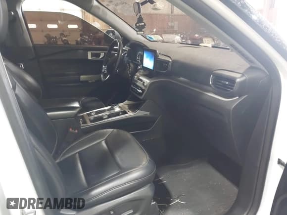 ✅ 2020 Ford Explorer XLT • VIN: 1FMSK8DH7LGC71646 • Лот: 43417181. Опубликован ранее на IAAI с пробегом 84 143 миль. Бесплатный доступ к архиву аукционных продаж из США и подробный отчёт об истории автомобиля на DreamBid. Изображение 5.