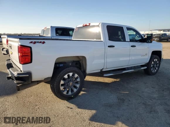✅ 2019 Chevrolet Silverado 2500HD Work Truck • VIN: 1GC1KREY3KF189017 • Лот: 87755155. Опубликован ранее на Copart с пробегом 121 864 миль. Бесплатный доступ к архиву аукционных продаж из США и подробный отчёт об истории автомобиля на DreamBid. Изображение 3.