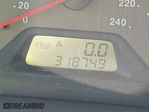 2001 Honda Accord EX z VIN 1HGCG22531A026926, wystawiony jako IAAI lot #43561897 z przebiegiem 318 749 mil mil oraz . Historia ofert i sprzedaży dostępna na DreamBid. Obrazek 7.