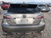 ✅ 2017 Lexus CT 200h • VIN: JTHKD5BH6H2298596 • Lot: 67414465. Wystawiony na Copart z przebiegiem 103 788 mil. Bezpłatny archiwum sprzedaży aukcyjnych z USA i szczegółowy raport historii pojazdu na DreamBid. Zdjęcie 6.