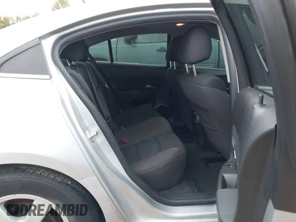 2016 Chevrolet Cruze LT с VIN 1G1PE5SB2G7223274, выставлен на аукционе IAAI как лот 43490293 с пробегом 124 801 миль миль и . История ставок и продаж доступна на DreamBid. Изображение 8.