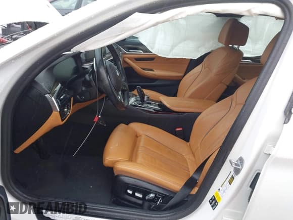 ✅ 2020 BMW 5 Series 540i xDrive • VIN: WBAJS3C00LWW68634 • Лот: 42259311. Опубликован ранее на IAAI с пробегом 51 555 миль. Бесплатный доступ к архиву аукционных продаж из США и подробный отчёт об истории автомобиля на DreamBid. Изображение 5.