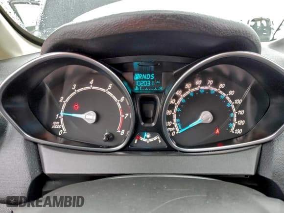 ✅ 2019 Ford Fiesta SE • VIN: 3FADP4EJ8KM133729 • Lot: 94274545. Wystawiony na Copart z przebiegiem 102 031 mil. Bezpłatny archiwum sprzedaży aukcyjnych z USA i szczegółowy raport historii pojazdu na DreamBid. Zdjęcie 9.