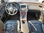 ✅ 2012 Buick LaCrosse Leather • VIN: 1G4GL5E35CF161737 • Лот: 68336045. Опубликован ранее на Copart с пробегом 196 466 миль. Бесплатный доступ к архиву аукционных продаж из США и подробный отчёт об истории автомобиля на DreamBid. Изображение 8.