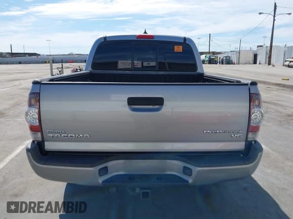 ✅ 2014 Toyota Tacoma PreRunner • VIN: 3TMJU4GN5EM166486 • Лот: 43042584. Опубликован ранее на IAAI с пробегом 131 039 миль. Бесплатный доступ к архиву аукционных продаж из США и подробный отчёт об истории автомобиля на DreamBid. Изображение 16.