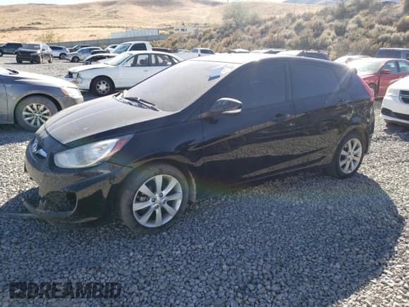 ✅ 2013 Hyundai Accent SE • VIN: KMHCU5AE1DU069766 • Лот: 74212724. Опубликован ранее на Copart с пробегом Не указан. Бесплатный доступ к архиву аукционных продаж из США и подробный отчёт об истории автомобиля на DreamBid. Изображение 1.