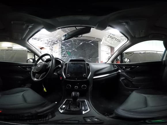 ✅ 2018 Subaru Impreza Limited • VIN: 4S3GTAT65J3701242 • Lot: 42337692. Listed on IAAI with 41,810 mi. Free auction sales archive from the USA and detailed vehicle history report at DreamBid. Image 19.