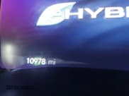 ✅ 2022 Chrysler Pacifica Hybrid Limited • VIN: 2C4RC1S79NR222225 • Лот: 41443021. Опубликован ранее на IAAI с пробегом 10 978 миль. Бесплатный доступ к архиву аукционных продаж из США и подробный отчёт об истории автомобиля на DreamBid. Изображение 7.