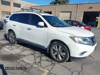 ✅ 2014 Nissan Pathfinder SL • VIN: 5N1AR2MM3EC716766 • Lot: 43764070. Listed on IAAI with 205,031 mi. Free auction sales archive from the USA and detailed vehicle history report at DreamBid. Image 1.