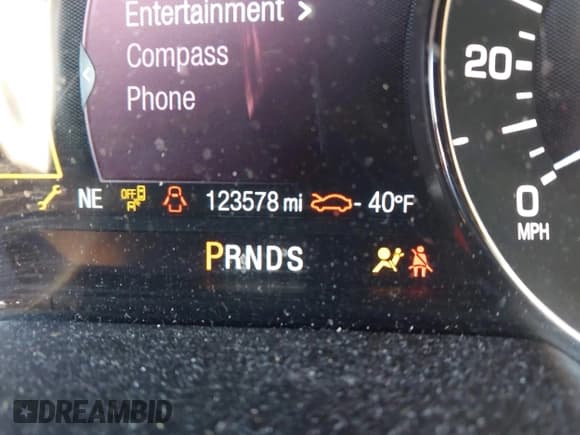 ✅ 2013 Lincoln MKZ • VIN: 3LN6L2G92DR813830 • Lot: 43419764. Wystawiony na IAAI z przebiegiem 123 578 mil. Bezpłatny archiwum sprzedaży aukcyjnych z USA i szczegółowy raport historii pojazdu na DreamBid. Zdjęcie 15.