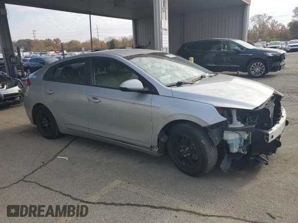✅ 2022 Hyundai Ioniq Blue • VIN: KMHC65LC7NU284866 • Lot: 77862974. Wystawiony na Copart z przebiegiem Nie podano. Bezpłatny archiwum sprzedaży aukcyjnych z USA i szczegółowy raport historii pojazdu na DreamBid. Zdjęcie 4.