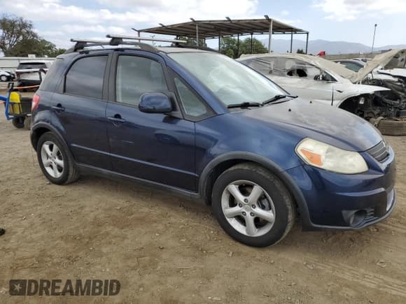 ✅ 2008 Suzuki SX4 Regional Edition • VIN: JS2YA413785101766 • Lot: 71889774. Wystawiony na Copart z przebiegiem 94 215 mil. Bezpłatny archiwum sprzedaży aukcyjnych z USA i szczegółowy raport historii pojazdu na DreamBid. Zdjęcie 4.