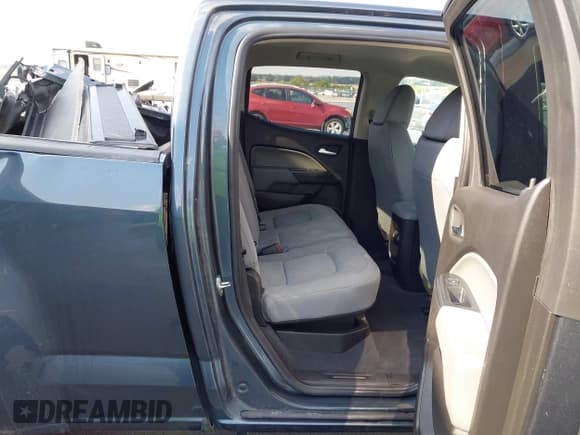 ✅ 2019 Chevrolet Colorado 4WD LT • VIN: 1GCGTCEN5K1208772 • Lot: 43475939. Listed on IAAI with 87,740 mi. Free auction sales archive from the USA and detailed vehicle history report at DreamBid. Image 8.