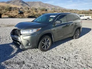 ✅ 2017 Toyota Highlander XLE • VIN: 5TDJZRFH9HS468751 • Lot: 85948515. Listed on Copart with 83,292 mi. Free auction sales archive from the USA and detailed vehicle history report at DreamBid. Image 1.