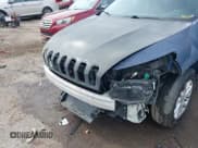 ✅ 2016 Jeep Cherokee Latitude • VIN: 1C4PJMCS6GW253606 • Лот: 43311540. Опубликован ранее на IAAI с пробегом 136 540 миль. Бесплатный доступ к архиву аукционных продаж из США и подробный отчёт об истории автомобиля на DreamBid. Изображение 6.